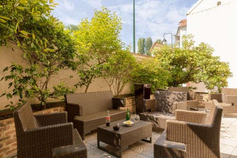 Hotel Le Cardinal Rueil Centre Exterior photo