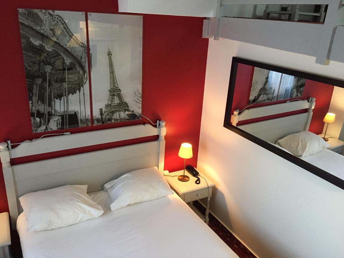 Hotel Le Cardinal Rueil Centre Exterior photo